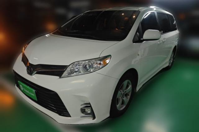Used Toyota SIENNA (Parallel import) 2018 Toyota Sienna, 3.5L, automatic, 7 seats, U.S. spec