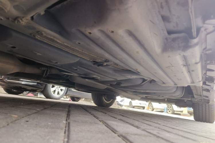 Used Toyota SIENNA  Chassis Front Left