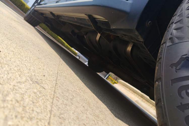 Used Toyota SIENNA 2019 3.5L Four-Wheel Drive XLE 7 Seats U.S. Specification Chassis Rear Left