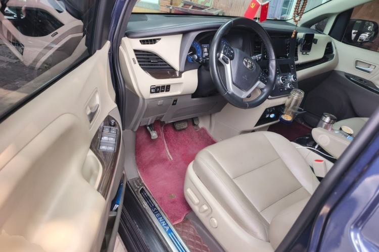 Used Toyota SIENNA  Driver Seat