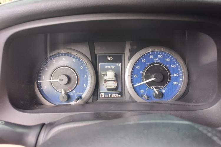 Used Toyota SIENNA  Instrument Cluster