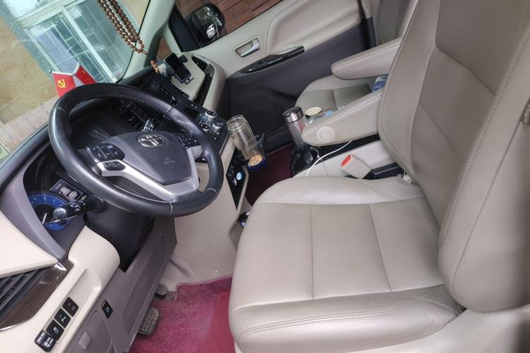 Used Toyota SIENNA  Left Front Seat