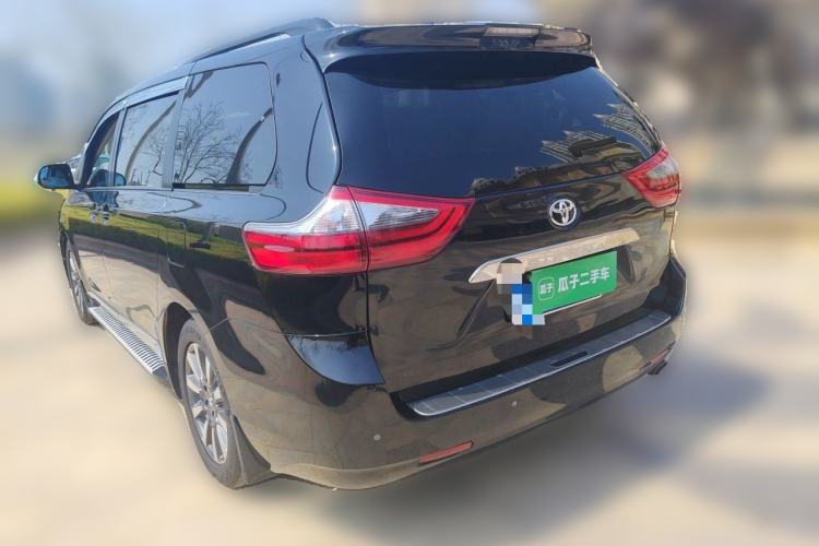 Used Toyota SIENNA 2019 3.5L Four-Wheel Drive XLE 7 Seats U.S. Specification Rear Left 45 Deg