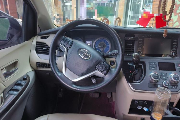 Used Toyota SIENNA  Steering Wheel
