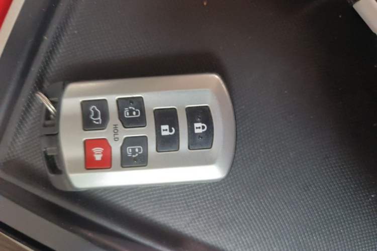 Used Toyota SIENNA  Vehicle Key