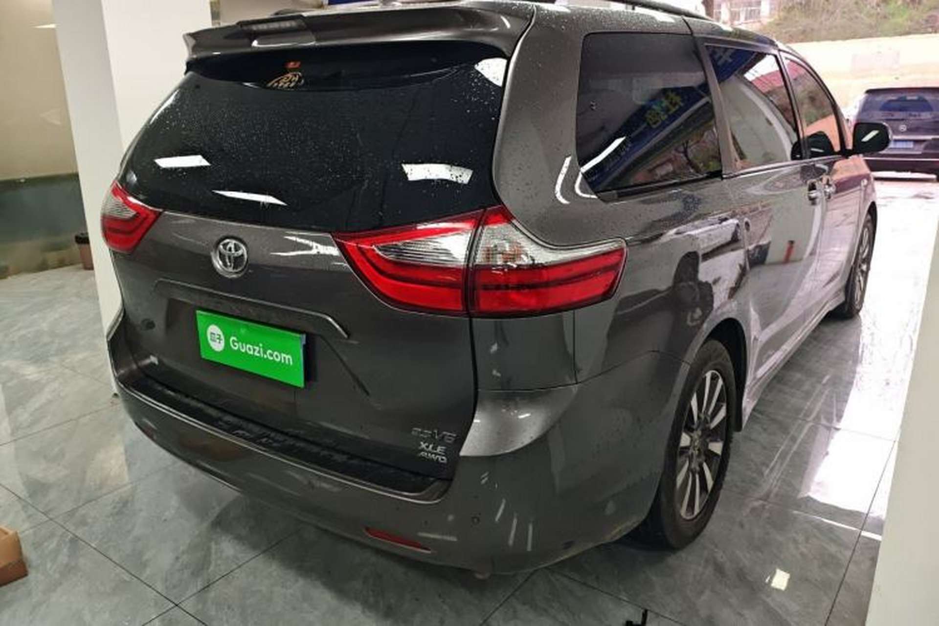Used Toyota SIENNA 2019 3.5L Four-Wheel Drive XLE 7 Seats U.S. Specification Rear Right 45 Deg