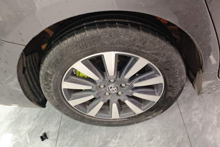 Used Toyota SIENNA 2019 3.5L Four-Wheel Drive XLE 7 Seats U.S. Specification Right Rear Wheel Hub