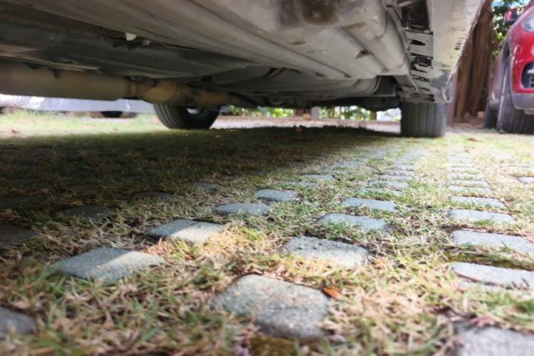 Used Toyota SIENNA  Chassis Front Left