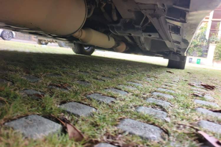 Used Toyota SIENNA  Chassis Rear Right