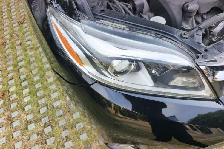Used Toyota SIENNA  Right Front Headlight