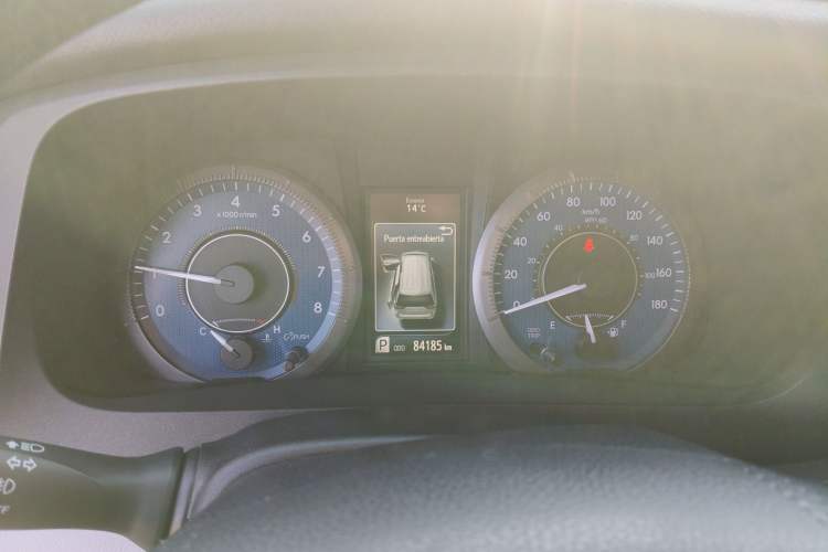 Used Toyota SIENNA 2019 3.5L Four-Wheel Drive XLE 7 Seats U.S. Specification Instrument Cluster