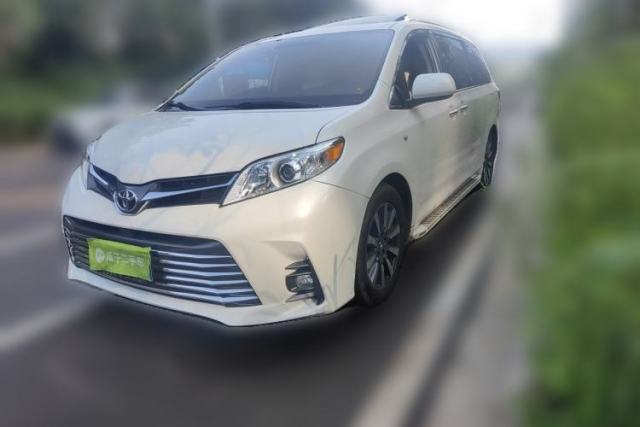 Used Toyota SIENNA 
