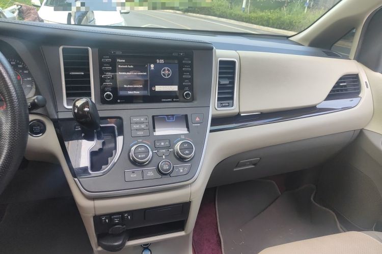 Used Toyota SIENNA  Audio And AC Panel