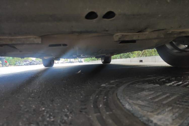 Used Toyota SIENNA  Chassis Front