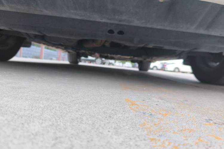 Used Toyota SIENNA  Chassis Front