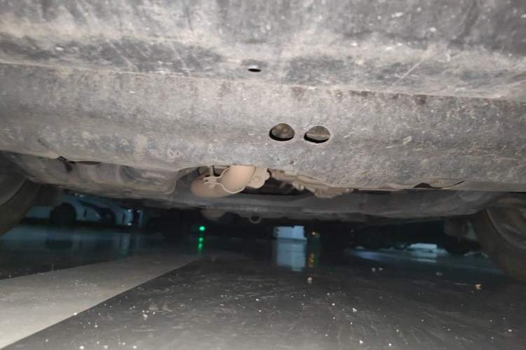 Used Toyota SIENNA  Chassis Front