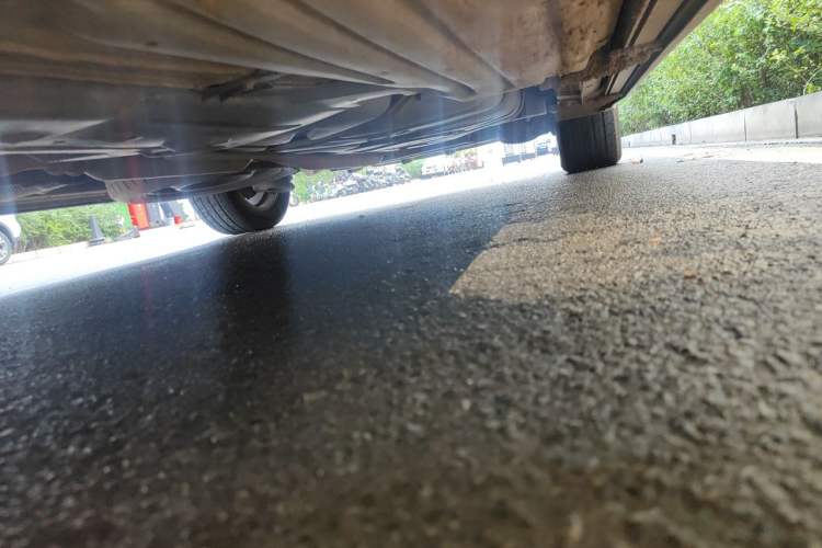 Used Toyota SIENNA  Chassis Front Left