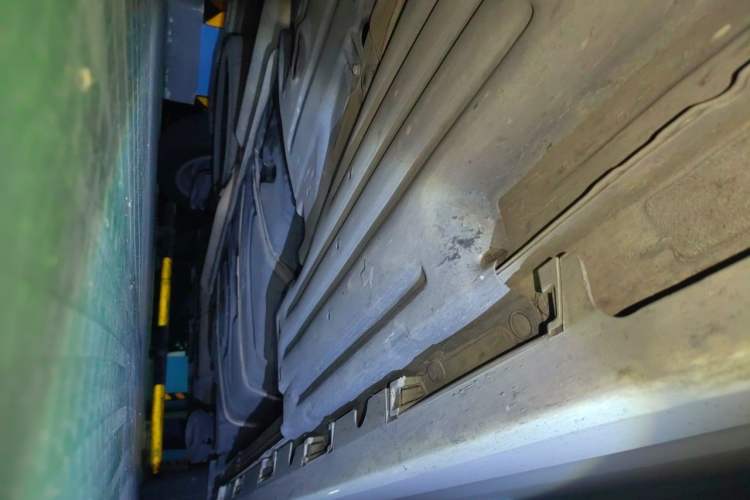 Used Toyota SIENNA  Chassis Front Left
