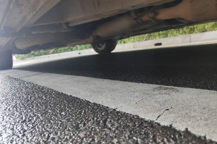 Used Toyota SIENNA  Chassis Front Right
