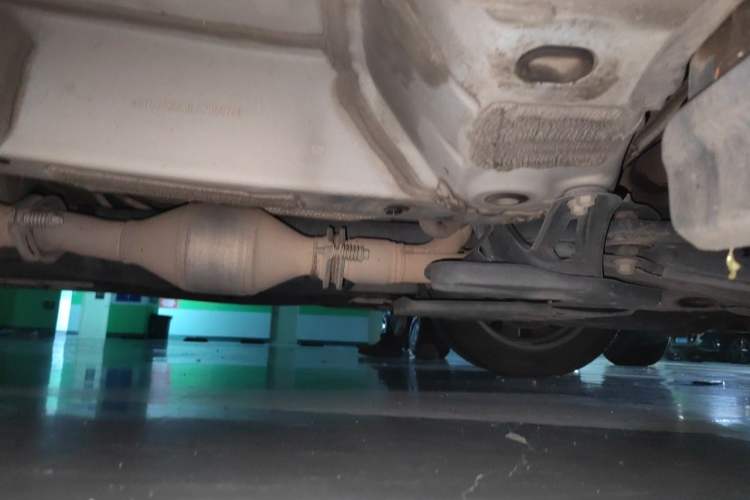 Used Toyota SIENNA  Chassis Front Right