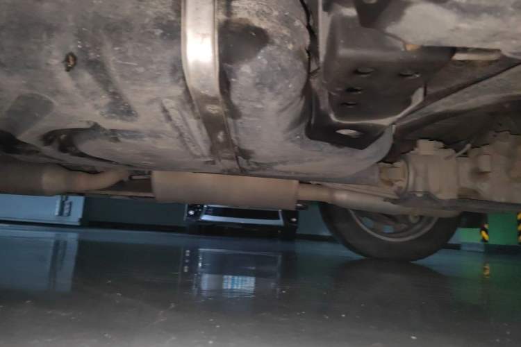 Used Toyota SIENNA  Chassis Rear Left