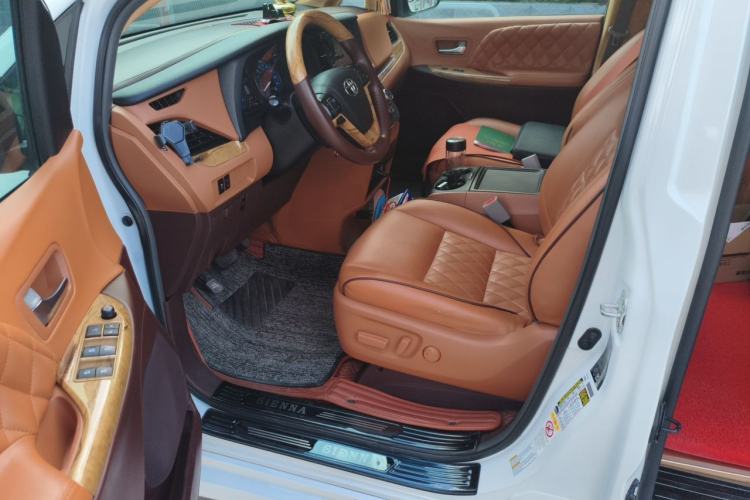 Used Toyota SIENNA  Driver Seat
