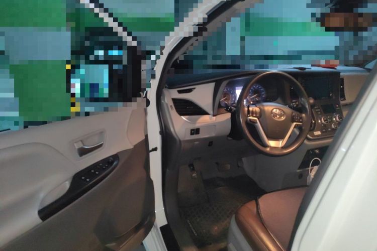 Used Toyota SIENNA  Driver Seat