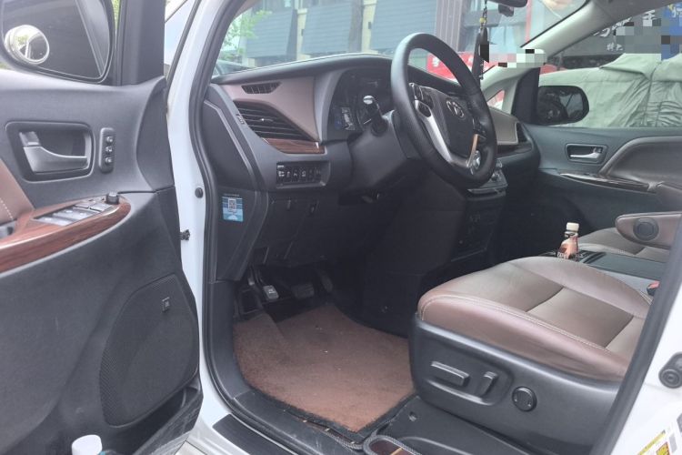 Used Toyota SIENNA  Driver Seat
