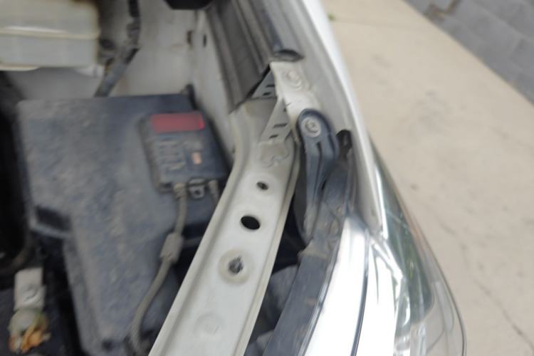 Used Toyota SIENNA  Engine Bay Left