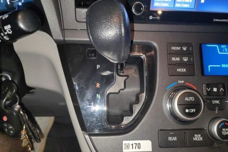 Used Toyota SIENNA  Gear Lever