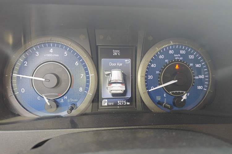 Used Toyota SIENNA  Instrument Cluster