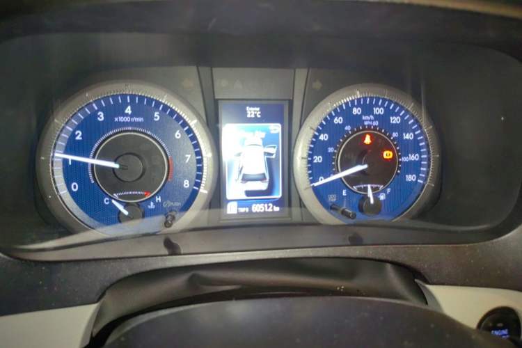 Used Toyota SIENNA  Instrument Cluster