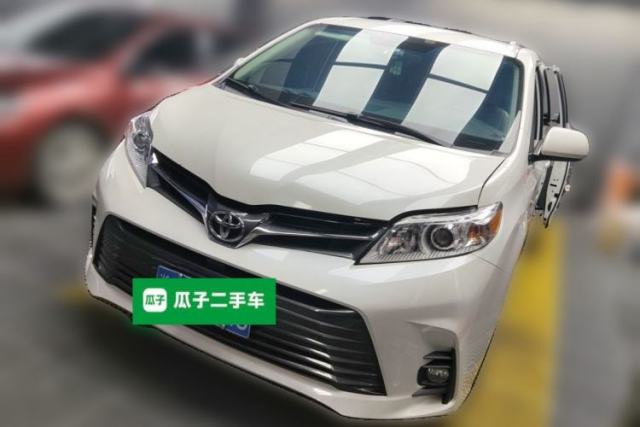 Used Toyota SIENNA 2019 3.5L Two-Wheel Drive LE Trim 7 Seats U.S. Specification