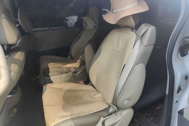 Used Toyota SIENNA  Left Rear Seat