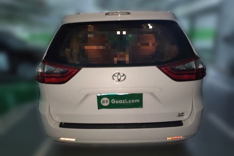 Used Toyota SIENNA  Rear