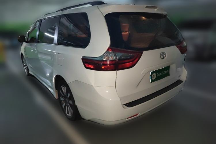 Used Toyota SIENNA  Rear Left 45 Deg