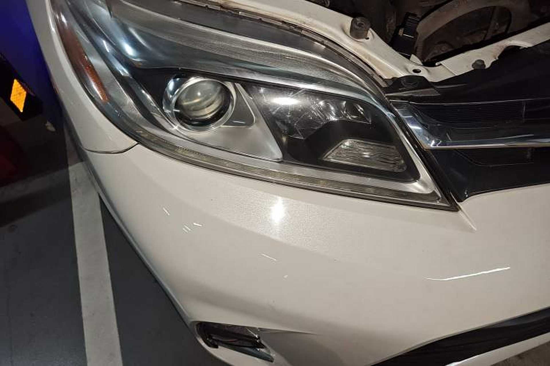Used Toyota SIENNA 2019 3.5L Four-Wheel Drive Limited 7-Seater Canadian Version Right Front Headlight
