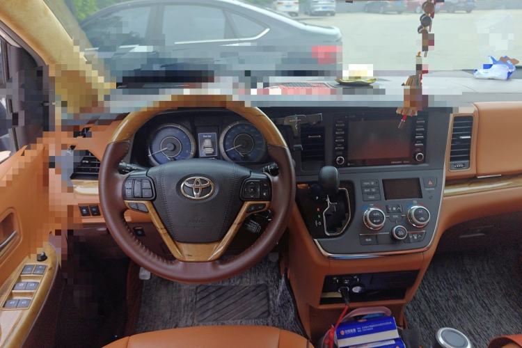 Used Toyota SIENNA  Steering Wheel