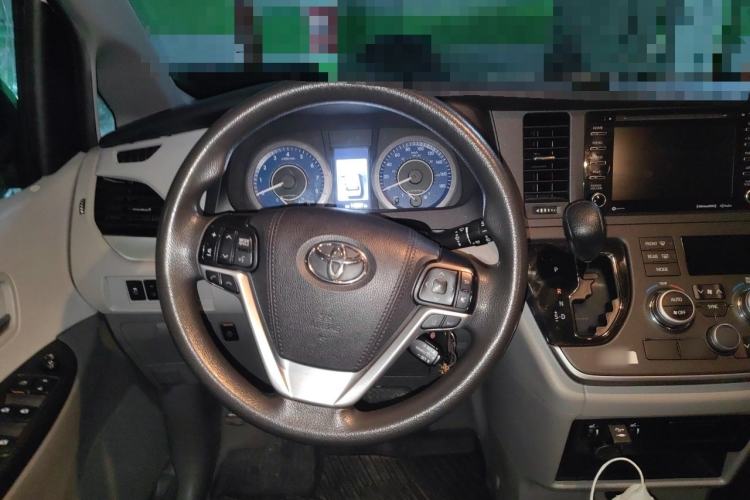 Used Toyota SIENNA  Steering Wheel