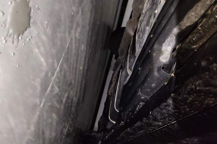 Used Toyota SIENNA  Chassis Front Left