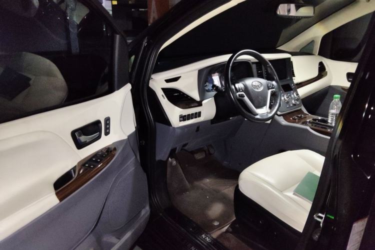 Used Toyota SIENNA  Driver Seat
