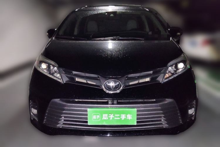 Used Toyota SIENNA  Front