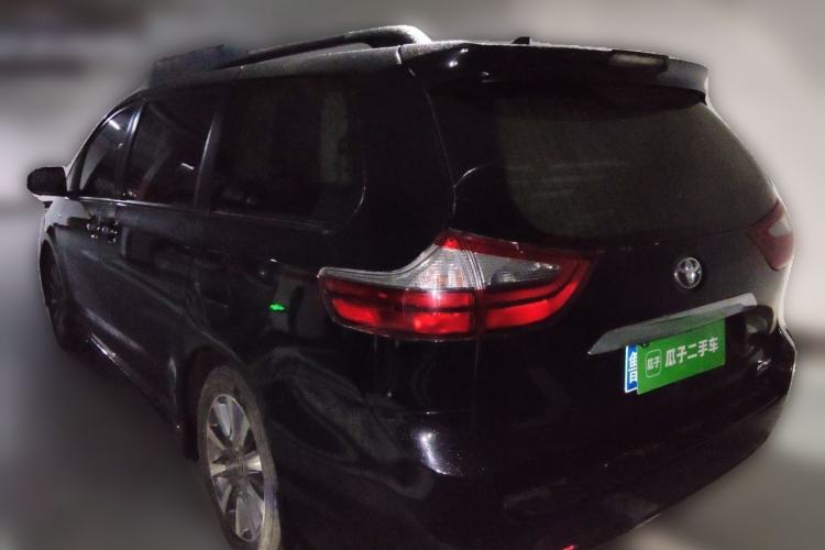 Used Toyota SIENNA  Rear Left 45 Deg