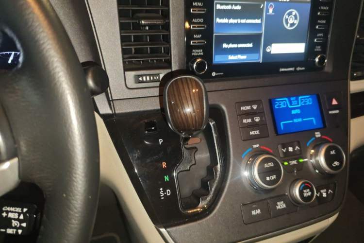 Used Toyota SIENNA  Gear Lever