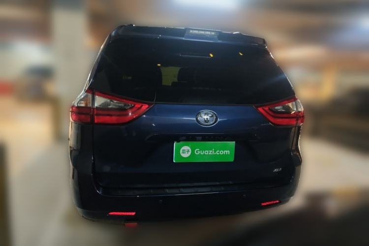 Used Toyota SIENNA  Rear