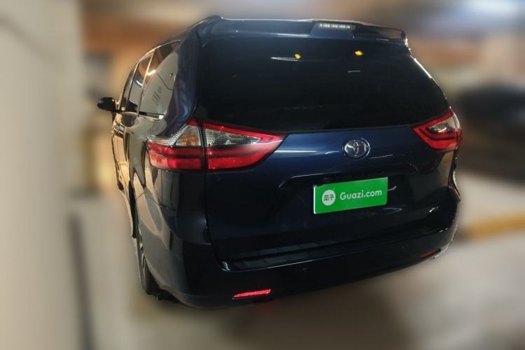 Used Toyota SIENNA  Rear Left 45 Deg