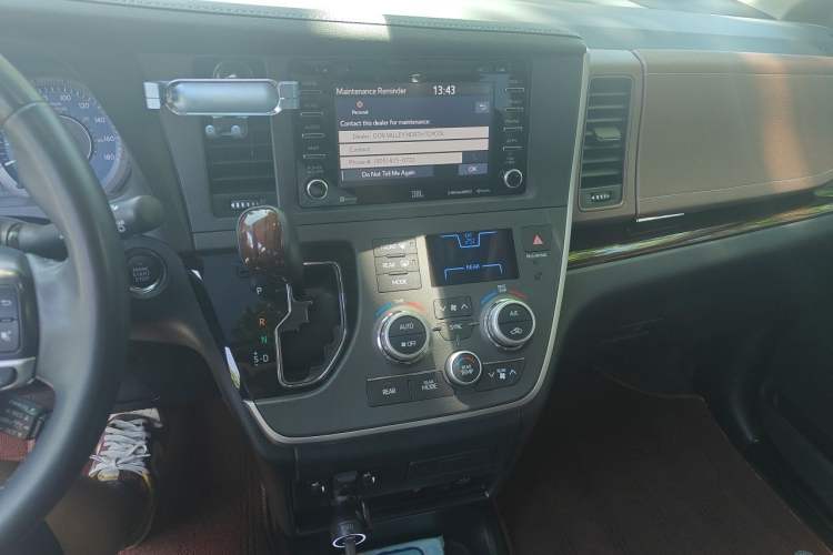 Used Toyota SIENNA  Audio And AC Panel