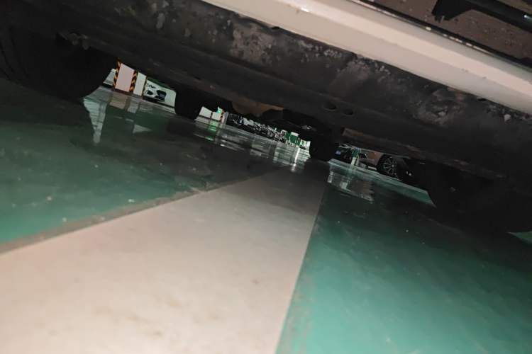 Used Toyota SIENNA  Chassis Front