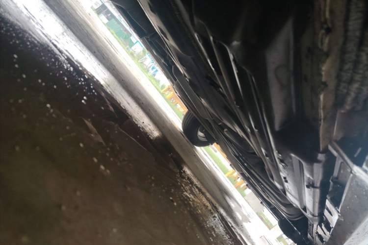 Used Toyota SIENNA  Chassis Front Left