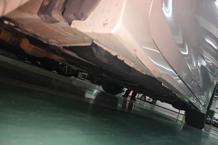 Used Toyota SIENNA  Chassis Front Left